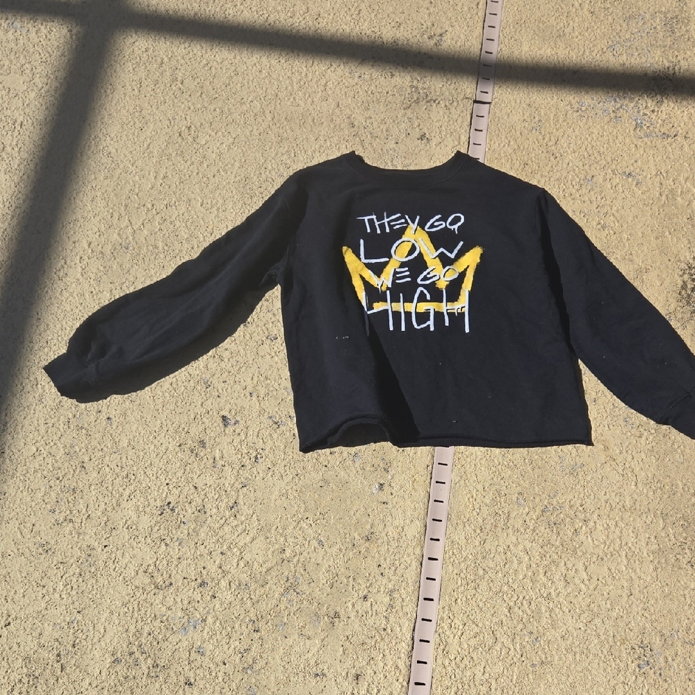 Well Worn Black and Yellow Graphic Sweatshirt #AS15
